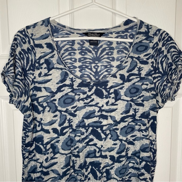 Lucky Brand cute boho tshirt with tie front size Medium - Picture 2 of 8